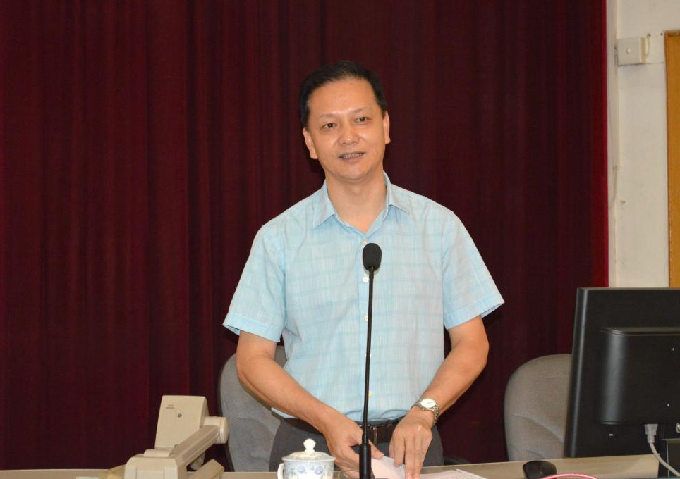 校长陈兴炎讲话